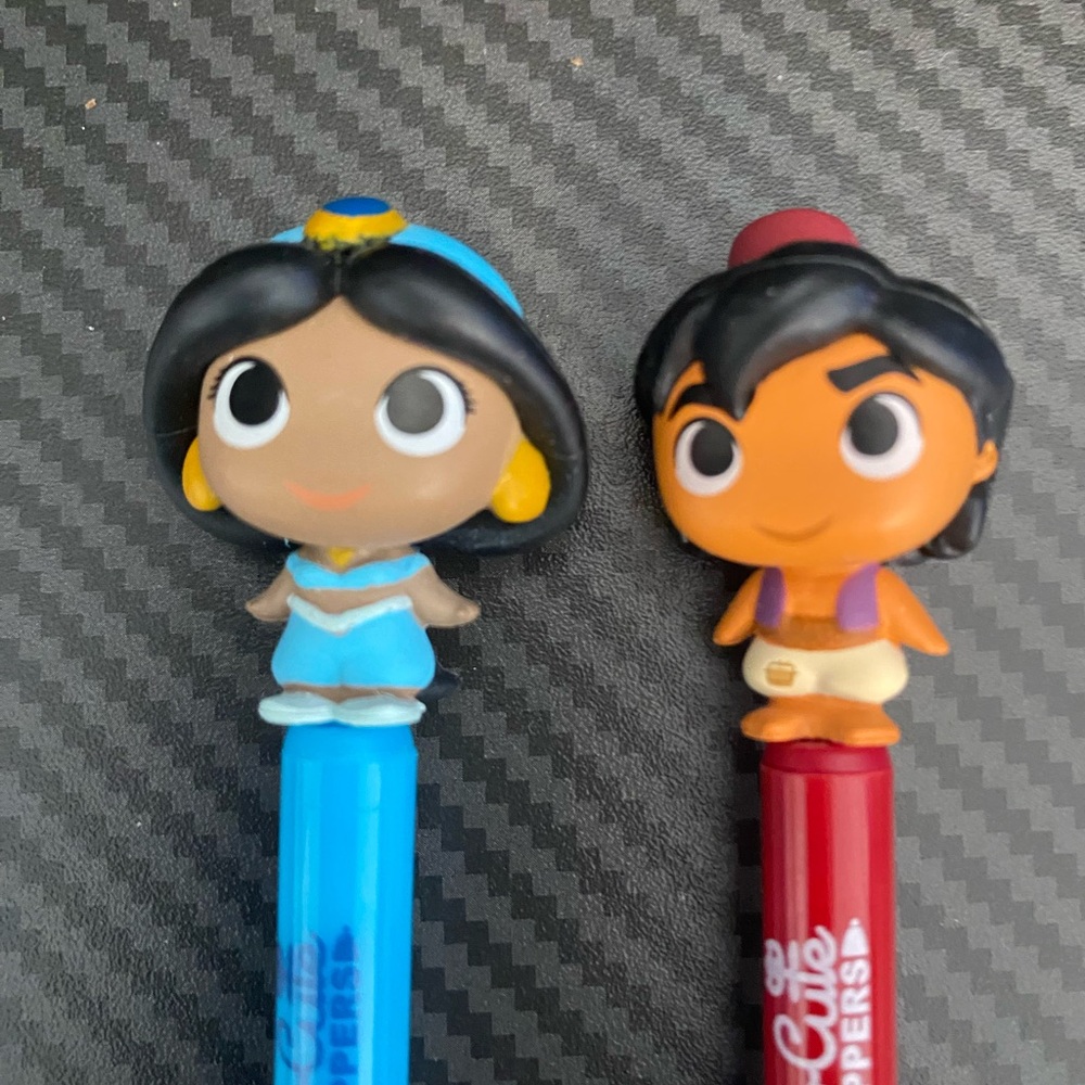 NWOT Aladdin Funko Pens set